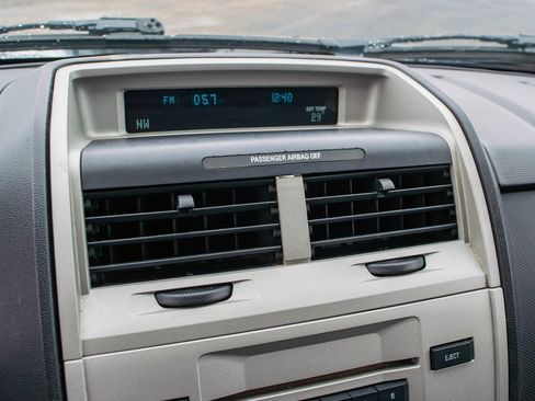 Used 2011 Ford Escape XLT w/ 201A Rapid Spec Order Code image 18