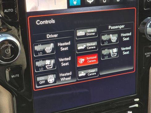 Used 2019 RAM 2500 Laramie image 14