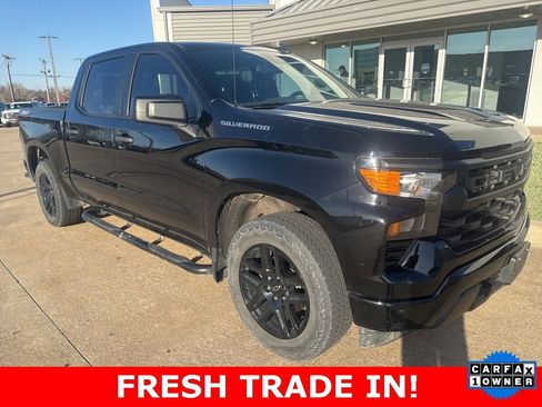 Used 2022 Chevrolet Silverado 1500 Custom image 1