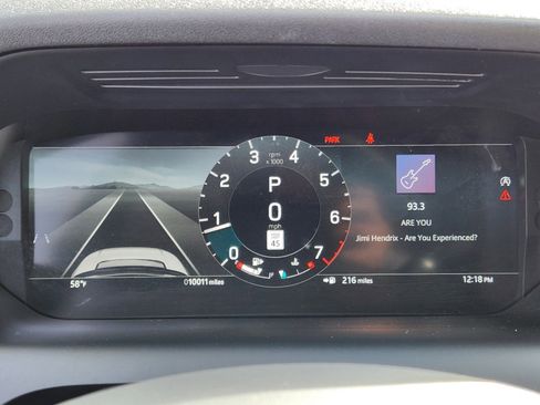 Certified 2024 Land Rover Discovery Sport S image 19