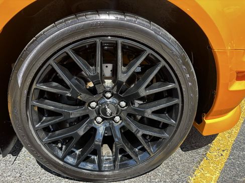 Used 2008 Ford Mustang GT RWD image 12