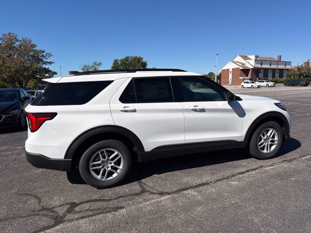 New 2027 Ford Explorer Active AWD/4WD image 2