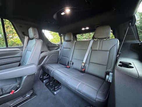 Used 2021 Chevrolet Tahoe RST image 36