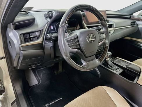 Used 2019 Lexus ES 350 w/ Premium Package FWD image 11