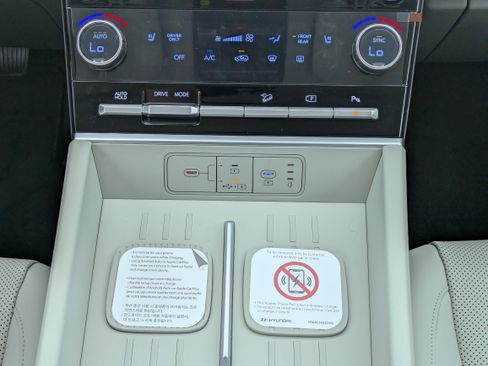 New 2026 Hyundai Santa Fe SEL w/ Tow & Go Package FWD image 17
