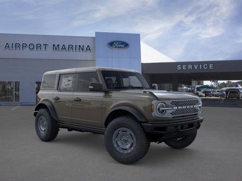 New 2025 Ford Bronco Badlands image 8