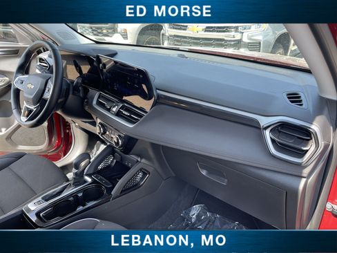 Certified 2024 Chevrolet TrailBlazer LT w/ Convenience Package FWD image 34