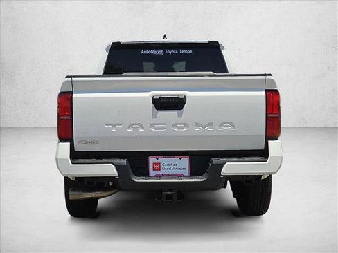 Certified 2025 Toyota Tacoma SR5 AWD/4WD image 7
