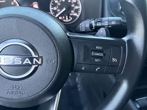 Used 2024 Nissan Rogue S image 16