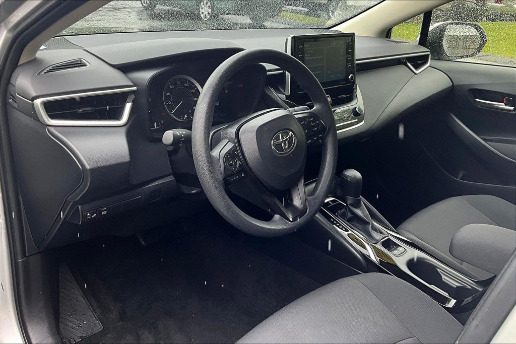 Used 2021 Toyota Corolla LE w/ Carpet Mat Package (TMS) FWD image 8