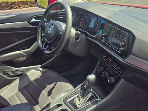 Used 2021 Volkswagen Jetta SE image 47