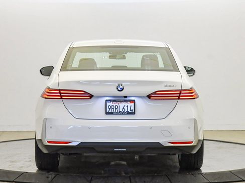 Used 2025 BMW 530i w/ Premium Package image 3