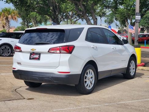 Used 2024 Chevrolet Equinox LS w/ LS Convenience Package FWD image 7