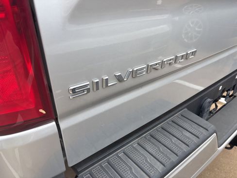 Used 2021 Chevrolet Silverado 1500 RST image 10