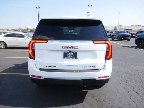 New 2026 GMC Yukon Elevation image 3