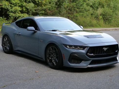Used 2024 Ford Mustang GT Premium w/ GT Performance Package RWD image 4