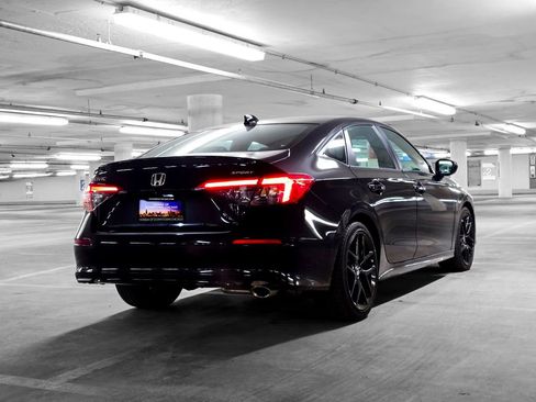 Used 2024 Honda Civic Sport image 6