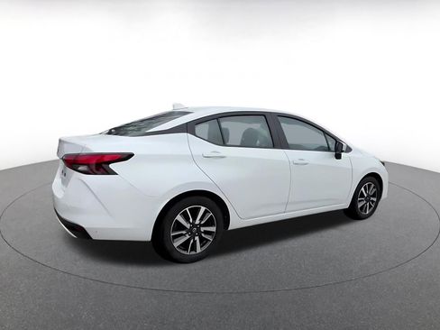 Used 2025 Nissan Versa SV image 15