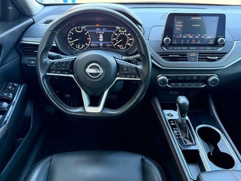 Used 2024 Nissan Altima 2.5 SR image 16