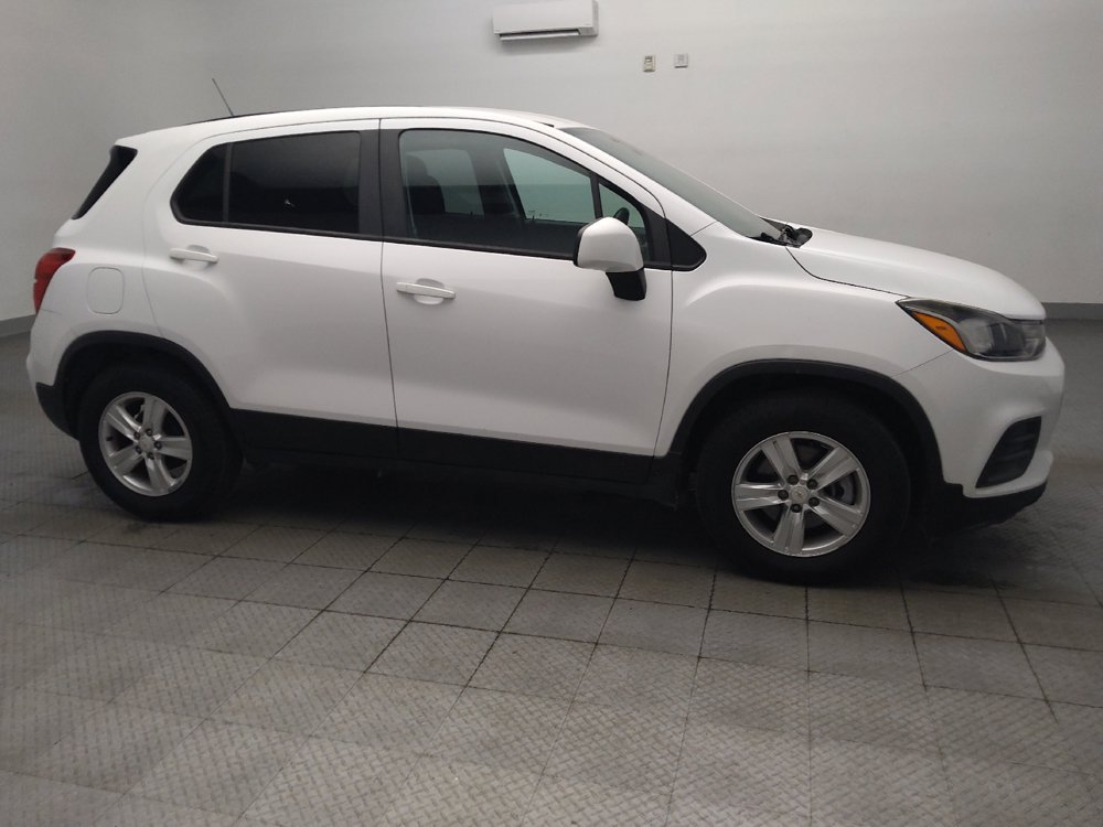 Used 2020 Chevrolet Trax LS w/ Tint and Cruise Package FWD image 11