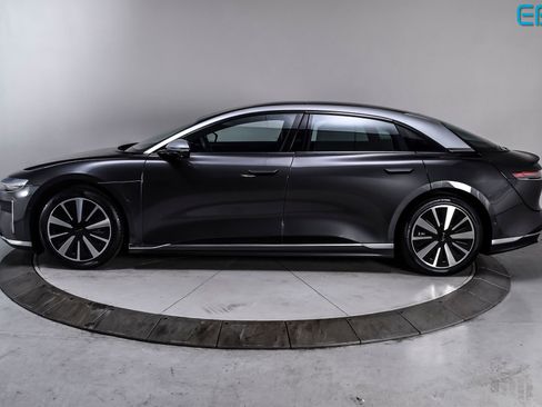 Used 2023 Lucid Air Grand Touring AWD/4WD image 3