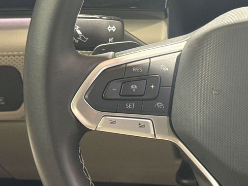 Used 2024 Volkswagen Atlas SEL AWD/4WD image 20