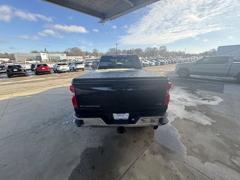 Used 2020 Chevrolet Silverado 2500 LTZ image 8