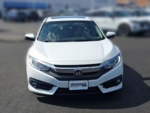 Used 2017 Honda Civic EX-T image 4