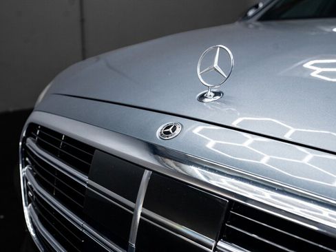 Used 2024 Mercedes-Benz S 580 4MATIC Sedan image 6