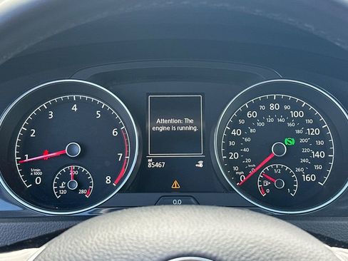 Used 2019 Volkswagen Golf SE image 24