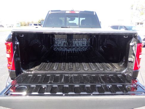 Used 2025 RAM 1500 Big Horn AWD/4WD image 15