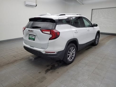 Used 2022 GMC Terrain SLT image 9