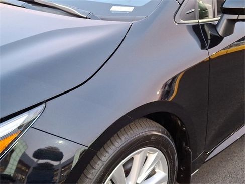 Certified 2024 Toyota Corolla SE image 10