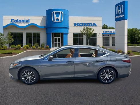 Used 2023 Lexus ES 350 w/ Premium Package image 3