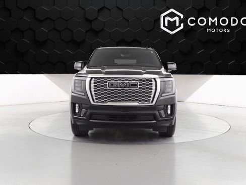 Used 2023 GMC Yukon XL Denali w/ Denali Reserve Package image 8