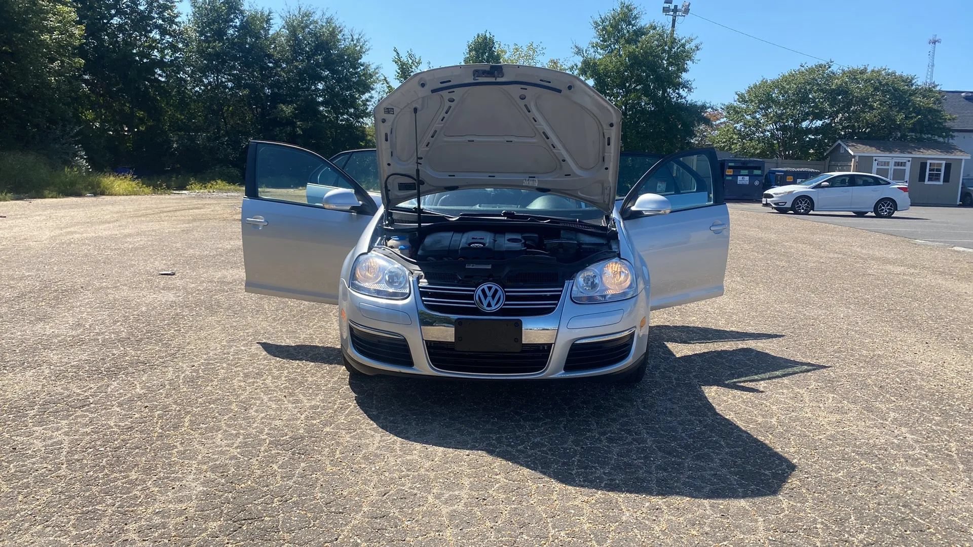 Used 2010 Volkswagen Jetta Limited Edition FWD image 5