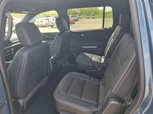 New 2026 Chevrolet Traverse High Country AWD/4WD image 12