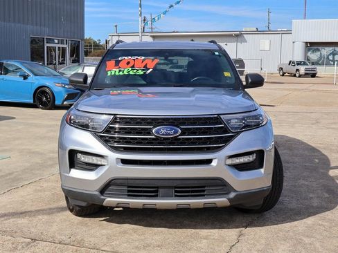 Used 2020 Ford Explorer XLT w/ Equipment Group 202A image 22
