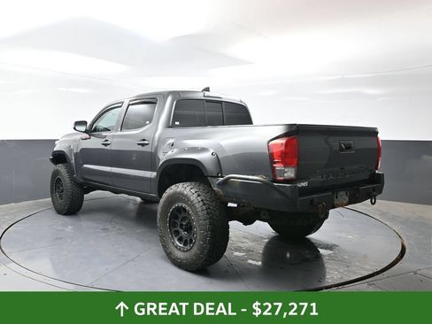 Used 2016 Toyota Tacoma TRD Sport w/ Towing Package AWD/4WD image 10