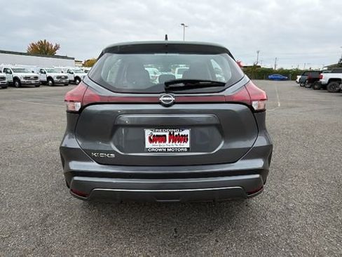 New 2025 Nissan Kicks Play S image 5