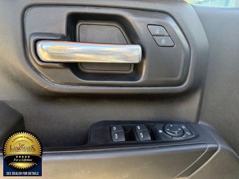 Used 2022 Chevrolet Silverado 2500 W/T w/ Gooseneck/5TH Wheel Package image 8