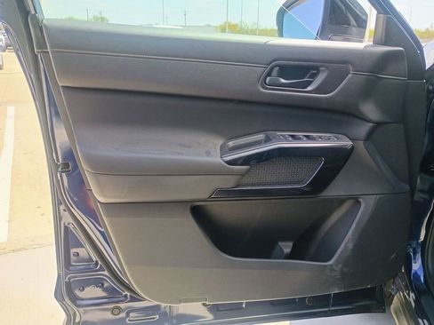 New 2026 Nissan Pathfinder SV image 17