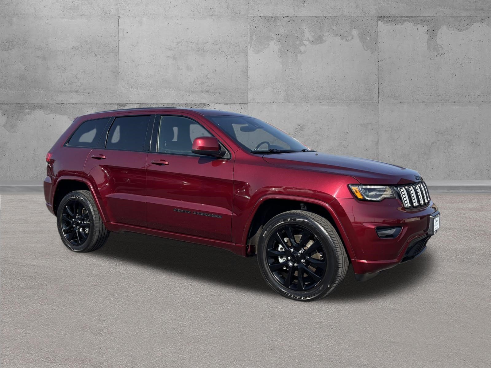 Used 2021 Jeep Grand Cherokee Laredo X AWD/4WD image 1