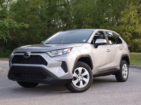 Used 2025 Toyota RAV4 LE image 1