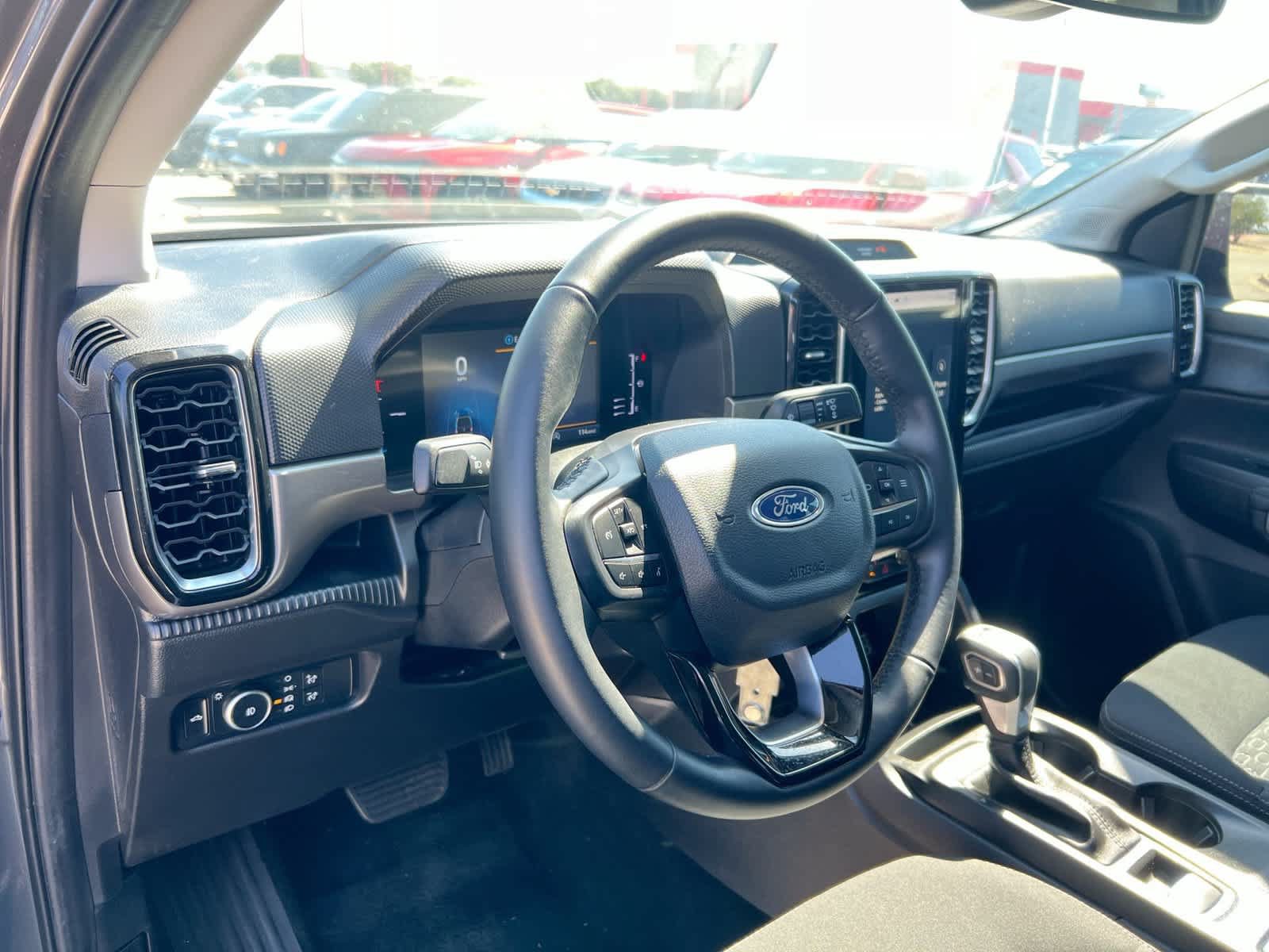 Used 2025 Ford Ranger XLT w/ Convenience Package RWD image 10