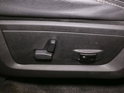 Used 2017 RAM 1500 Sport image 36