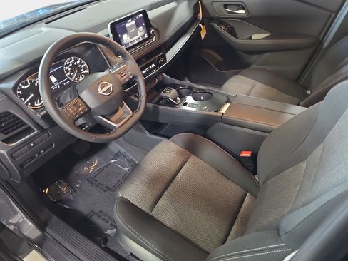 New 2026 Nissan Rogue SV w/ Cold Weather Package FWD image 16