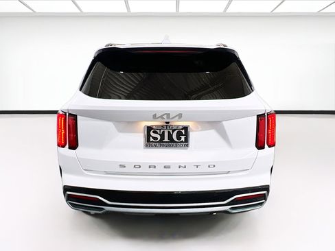 Used 2022 Kia Sorento SX FWD image 5