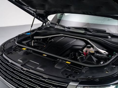 Used 2024 Land Rover Range Rover Autobiography AWD/4WD image 29