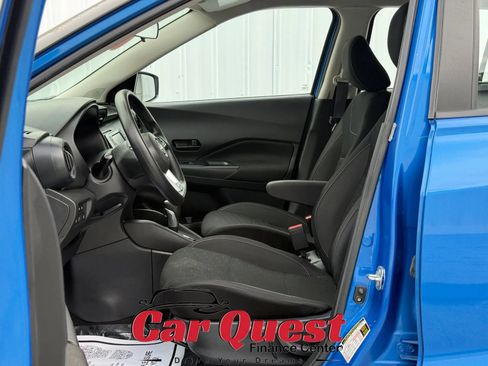Used 2022 Nissan Kicks S FWD image 9